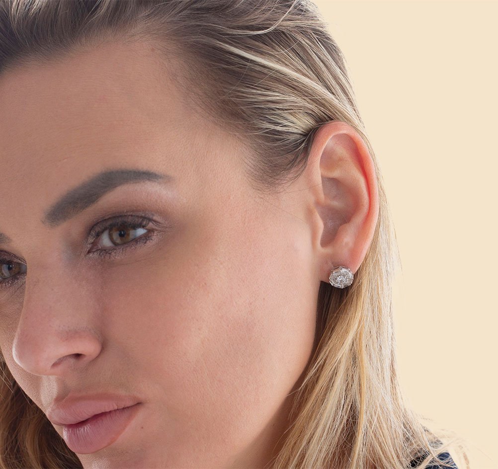 Puces d'oreilles Laura